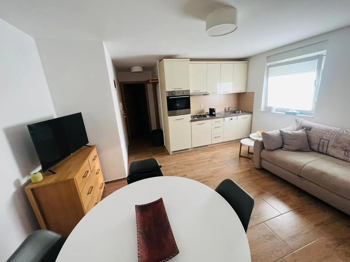 Apartment Maja Medulin